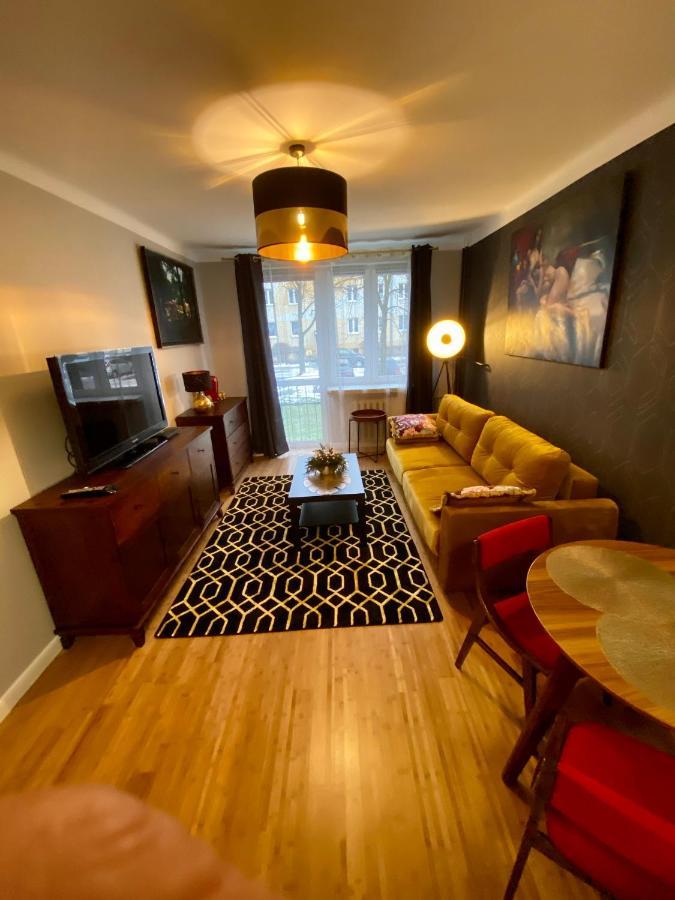 Apartament Golden Studio เมียเลส ภายนอก รูปภาพ