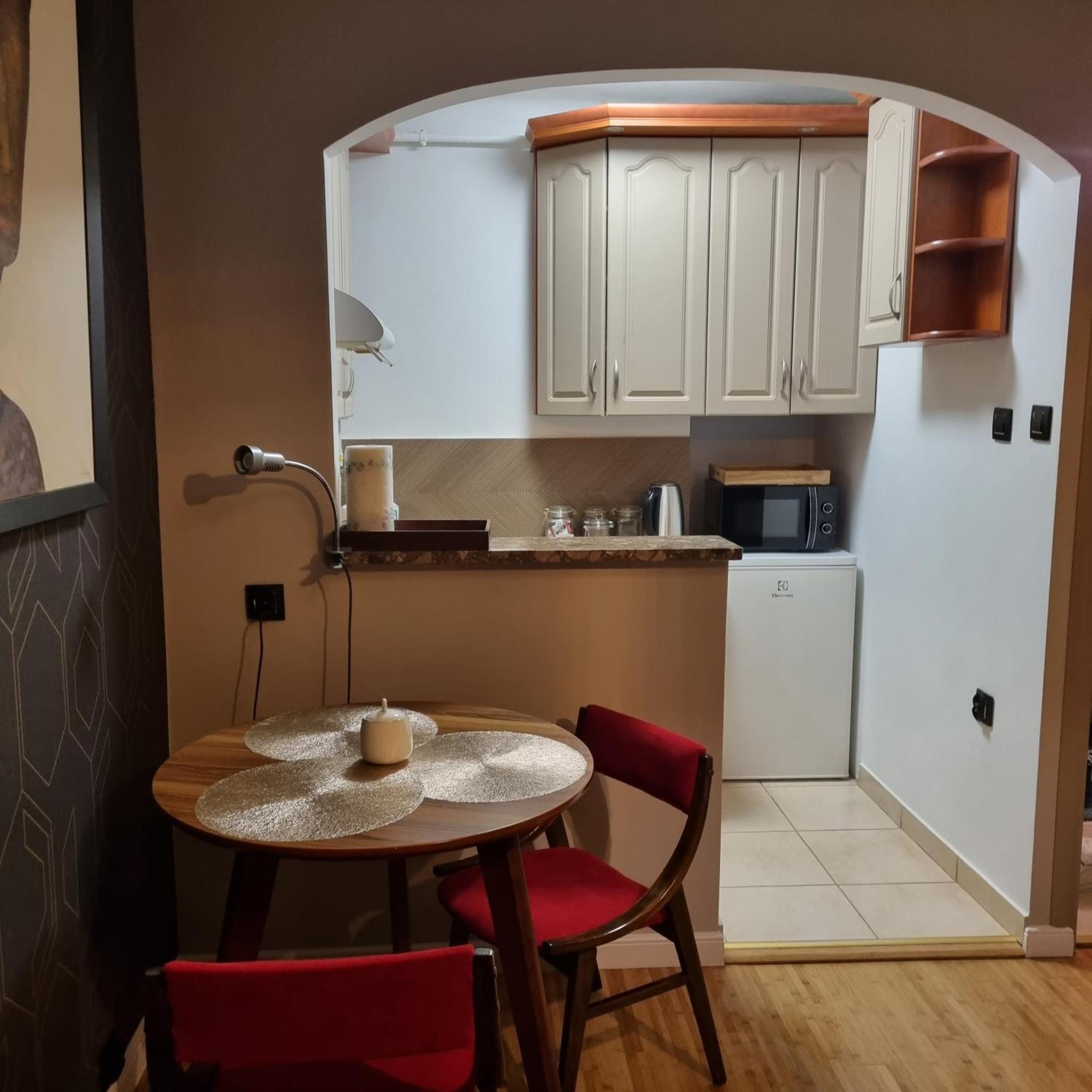 Apartament Golden Studio เมียเลส ภายนอก รูปภาพ